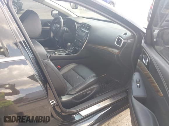 ✅ 2017 Nissan Maxima SV • VIN: 1N4AA6AP5HC386169 • Lot: 43087787. Wystawiony na IAAI z przebiegiem 114 808 mil. Bezpłatny archiwum sprzedaży aukcyjnych z USA i szczegółowy raport historii pojazdu na DreamBid. Zdjęcie 5.