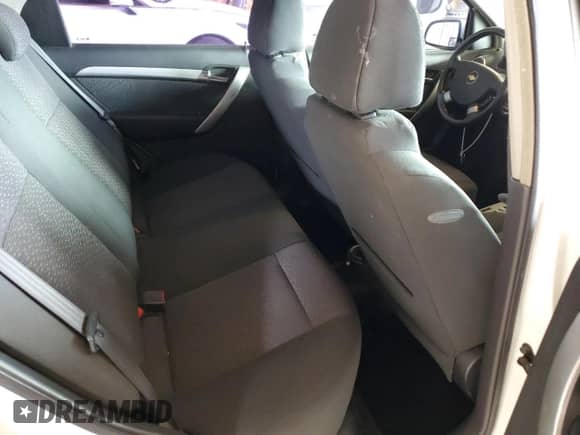 2011 Chevrolet Aveo 2LT z VIN KL1TG5DE5BB139115, wystawiony jako Copart lot #82469274 z przebiegiem 117 399 mil mil oraz Czysty tytuł • Clean title. Historia ofert i sprzedaży dostępna na DreamBid. Obrazek 10.