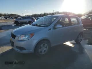 ✅ 2009 Chevrolet Aveo 1LT • VIN: KL1TD66E79B621638 • Lot: 45271705. Wystawiony na Copart z przebiegiem 79 597 mil. Bezpłatny archiwum sprzedaży aukcyjnych z USA i szczegółowy raport historii pojazdu na DreamBid. Zdjęcie 1.