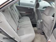 ✅ 2005 Toyota Camry LE • VIN: 4T1BE30K35U547577 • Lot: 93272735. Wystawiony na Copart z przebiegiem 235 351 mil. Bezpłatny archiwum sprzedaży aukcyjnych z USA i szczegółowy raport historii pojazdu na DreamBid. Zdjęcie 10.