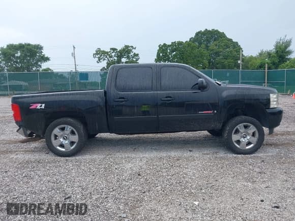 ✅ 2008 Chevrolet Silverado 1500 LTZ • VIN: 2GCFK13Y081168300 • Lot: 42696049. Listed on IAAI with 183,339 mi. Free auction sales archive from the USA and detailed vehicle history report at DreamBid. Image 13.