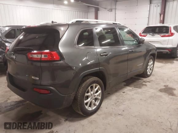 ✅ 2015 Jeep Cherokee Latitude • VIN: 1C4PJLCB7FW730391 • Лот: 43707657. Опубликован ранее на IAAI с пробегом 126 622 миль. Бесплатный доступ к архиву аукционных продаж из США и подробный отчёт об истории автомобиля на DreamBid. Изображение 4.