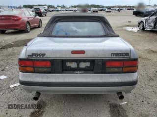 ✅ 1988 Mazda RX-7 • VIN: JM1FC3515J0102769 • Lot: 44539875. Wystawiony na Copart z przebiegiem 108 511 mil. Bezpłatny archiwum sprzedaży aukcyjnych z USA i szczegółowy raport historii pojazdu na DreamBid. Zdjęcie 6.