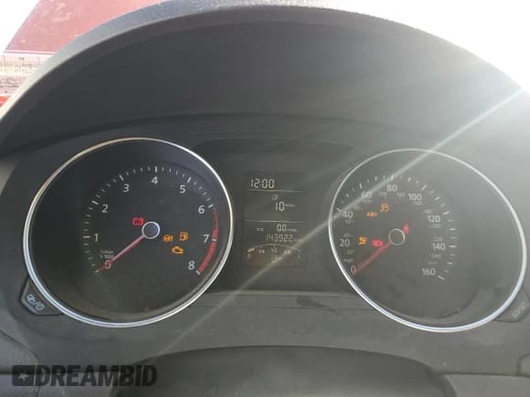 ✅ 2016 Volkswagen Jetta S • VIN: 3VW167AJ2GM328351 • Lot: 85766025. Wystawiony na Copart z przebiegiem 143 922 mil. Bezpłatny archiwum sprzedaży aukcyjnych z USA i szczegółowy raport historii pojazdu na DreamBid. Zdjęcie 9.