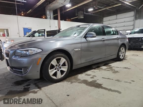 ✅ 2013 BMW 5 Series 528i xDrive • VIN: WBAXH5C52DD110216 • Lot: 89649195. Listed on Copart with 110,835 mi. Free auction sales archive from the USA and detailed vehicle history report at DreamBid. Image 1.