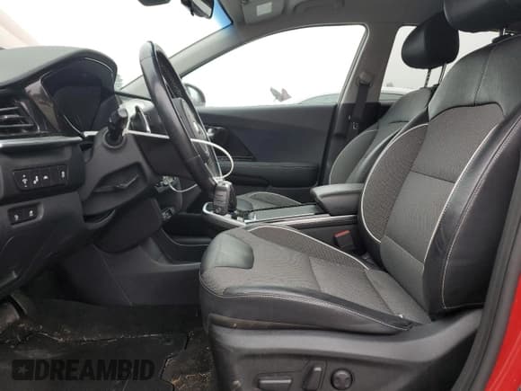 ✅ 2020 Kia Niro EX • VIN: KNDCC3LGXL5080364 • Lot: 86656674. Listed on Copart with 29,112 mi. Free auction sales archive from the USA and detailed vehicle history report at DreamBid. Image 7.