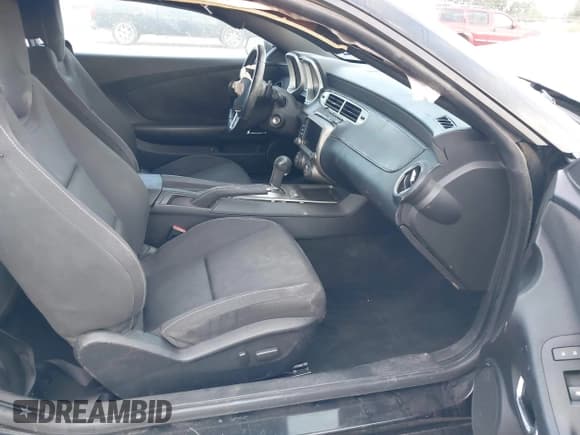 ✅ 2013 Chevrolet Camaro LT • VIN: 2G1FB1E30D9164625 • Lot: 42804506. Listed on IAAI with 137,019 mi. Free auction sales archive from the USA and detailed vehicle history report at DreamBid. Image 5.