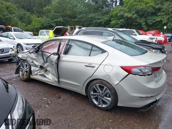 ✅ 2017 Hyundai Elantra SE • VIN: KMHD84LF0HU176645 • Лот: 42538873. Опубликован ранее на IAAI с пробегом 144 471 миль. Бесплатный доступ к архиву аукционных продаж из США и подробный отчёт об истории автомобиля на DreamBid. Изображение 14.