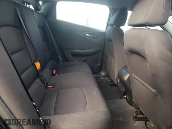 2019 Chevrolet Malibu LS z VIN 1G1ZB5ST2KF128397, wystawiony jako Copart lot #84024135 z przebiegiem 159 482 mil mil oraz Szkoda całkowita • Salvage title. Historia ofert i sprzedaży dostępna na DreamBid. Obrazek 10.