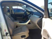 ✅ 2016 Land Rover Range Rover Evoque SE • VIN: SALVP2BG7GH091960 • Lot: 43144464. Wystawiony na IAAI z przebiegiem 107 288 mil. Bezpłatny archiwum sprzedaży aukcyjnych z USA i szczegółowy raport historii pojazdu na DreamBid. Zdjęcie 5.