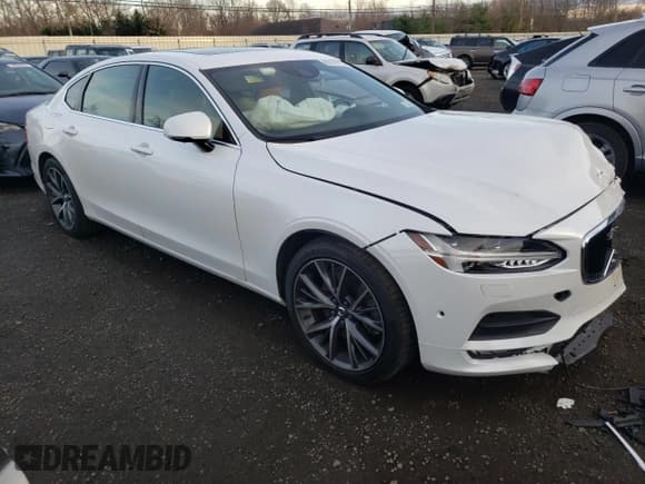 ✅ 2018 Volvo S90 Momentum • VIN: LVY992MKXJP036560 • Лот: 69143772. Опубликован ранее на Copart с пробегом Не указан. Бесплатный доступ к архиву аукционных продаж из США и подробный отчёт об истории автомобиля на DreamBid. Изображение 4.