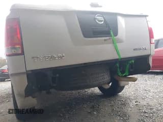 ✅ 2011 Nissan Titan SL • VIN: 1N6BA0ED3BN313273 • Lot: 43597145. Wystawiony na IAAI z przebiegiem 178 765 mil. Bezpłatny archiwum sprzedaży aukcyjnych z USA i szczegółowy raport historii pojazdu na DreamBid. Zdjęcie 6.