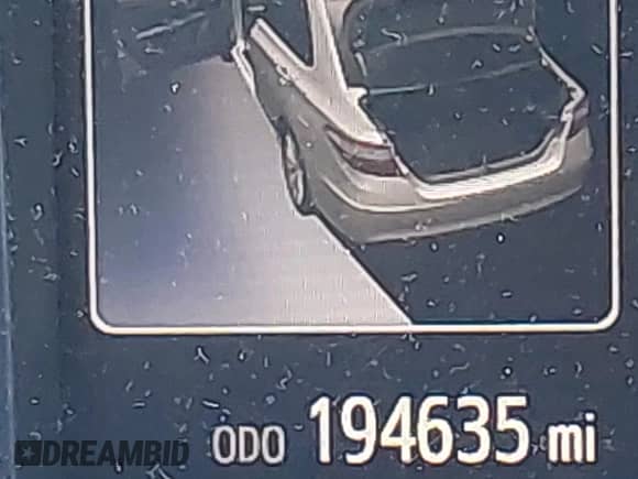 2016 Toyota Camry SE with VIN 4T1BF1FK2GU566102, listed as a IAAI auction lot 43535926 with 194,635 mi miles and . Bid and sale history available at DreamBid. Image 15.