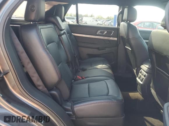 ✅ 2017 Ford Explorer Sport • VIN: 1FM5K8GT6HGD61925 • Lot: 53778785. Wystawiony na Copart z przebiegiem 102 635 mil. Bezpłatny archiwum sprzedaży aukcyjnych z USA i szczegółowy raport historii pojazdu na DreamBid. Zdjęcie 11.