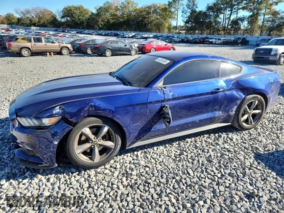 ✅ 2016 Ford Mustang V6 • VIN: 1FA6P8AM5G5270964 • Lot: 85394995. Listed on Copart with 175,151 mi. Free auction sales archive from the USA and detailed vehicle history report at DreamBid. Image 1.