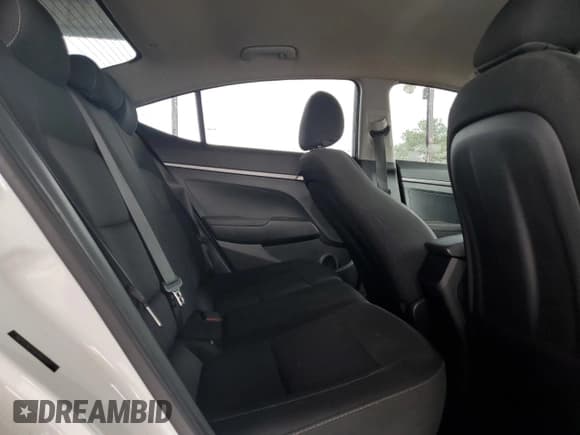 ✅ 2018 Hyundai Elantra SE • VIN: 5NPD74LF1JH395153 • Lot: 89871725. Listed on Copart with 125,178 mi. Free auction sales archive from the USA and detailed vehicle history report at DreamBid. Image 10.