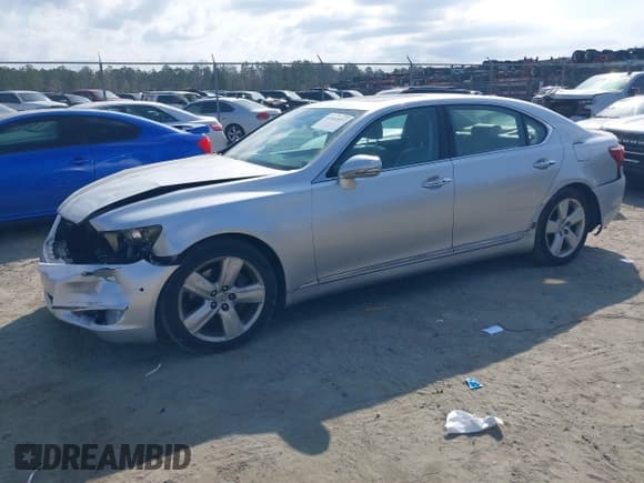✅ 2012 Lexus LS 460 L • VIN: JTHGL5EF4C5045481 • Lot: 41814937. Listed on IAAI with 96,449 mi. Free auction sales archive from the USA and detailed vehicle history report at DreamBid. Image 2.