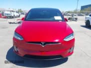 ✅ 2019 Tesla Model X 75D • VIN: 5YJXCAE27KF207351 • Lot: 42704039. Wystawiony na IAAI z przebiegiem 71 290 mil. Bezpłatny archiwum sprzedaży aukcyjnych z USA i szczegółowy raport historii pojazdu na DreamBid. Zdjęcie 13.