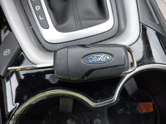 ✅ 2014 Ford Fusion SE Hybrid • VIN: 3FA6P0LU8ER175954 • Лот: 43615028. Опубликован ранее на IAAI с пробегом 108 932 миль. Бесплатный доступ к архиву аукционных продаж из США и подробный отчёт об истории автомобиля на DreamBid. Изображение 11.