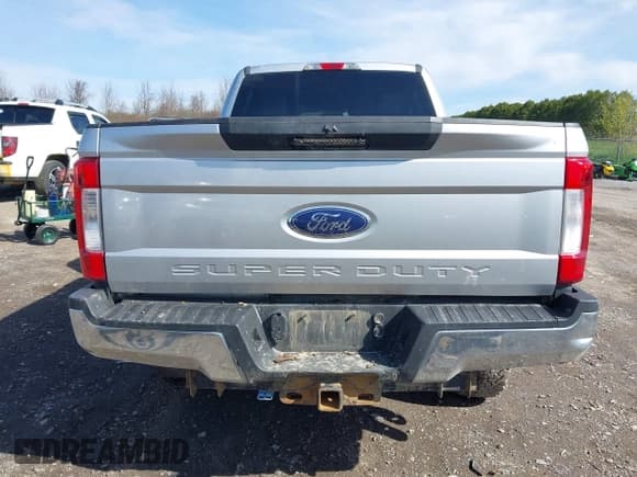 ✅ 2017 Ford F-250 Lariat • VIN: 1FT7W2BT4HED52447 • Lot: 42134353. Wystawiony na IAAI z przebiegiem 208 788 mil. Bezpłatny archiwum sprzedaży aukcyjnych z USA i szczegółowy raport historii pojazdu na DreamBid. Zdjęcie 16.