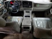 ✅ 2002 Chevrolet Suburban LT • VIN: 1GNFK16Z12J207923 • Лот: 57557065. Опубликован ранее на Copart с пробегом 345 519 миль. Бесплатный доступ к архиву аукционных продаж из США и подробный отчёт об истории автомобиля на DreamBid. Изображение 8.