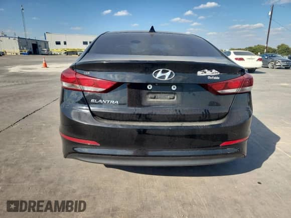 2017 Hyundai Elantra SE с VIN KMHD84LF4HU227872, выставлен на аукционе Copart как лот 87090445 с пробегом 103 103 миль миль и Списание • Salvage title. История ставок и продаж доступна на DreamBid. Изображение 6.