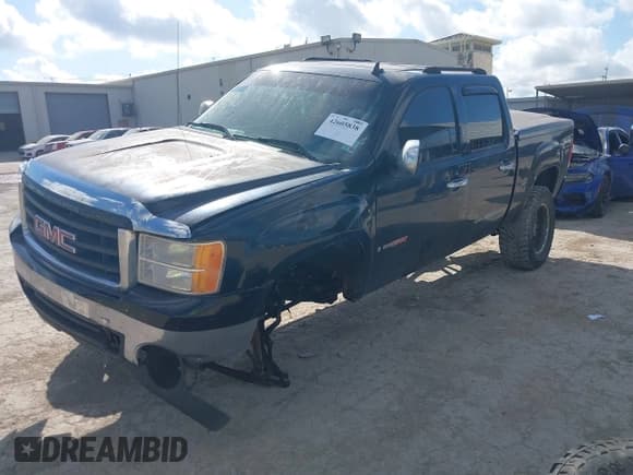 ✅ 2007 GMC Sierra 1500 • VIN: 3GTEK13Y57G553692 • Лот: 42605838. Опубликован ранее на IAAI с пробегом 221 736 миль. Бесплатный доступ к архиву аукционных продаж из США и подробный отчёт об истории автомобиля на DreamBid. Изображение 18.