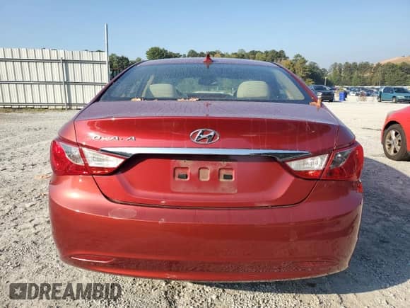 2013 Hyundai Sonata GLS z VIN 5NPEB4ACXDH738235, wystawiony jako Copart lot #81463895 z przebiegiem 143 948 mil mil oraz Szkoda całkowita • Salvage title. Historia ofert i sprzedaży dostępna na DreamBid. Obrazek 6.