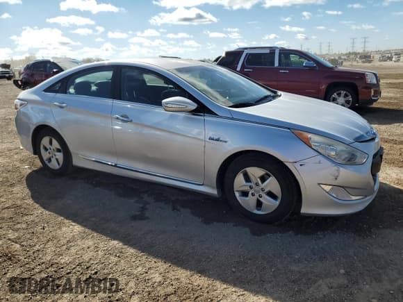 ✅ 2012 Hyundai Sonata Hybrid • VIN: KMHEC4A40CA062451 • Lot: 84414455. Listed on Copart with 157,104 mi. Free auction sales archive from the USA and detailed vehicle history report at DreamBid. Image 4.