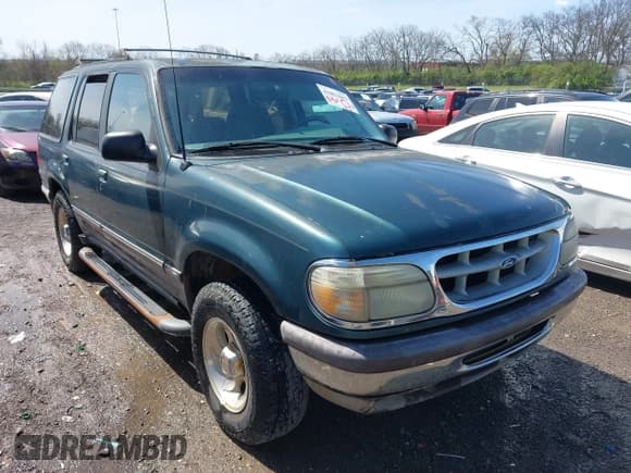 ✅ 1995 Ford Explorer Eddie Bauer • VIN: 1FMDU34X6SUB93681 • Lot: 41851062. Listed on IAAI with 232,993 mi. Free auction sales archive from the USA and detailed vehicle history report at DreamBid. Image 6.
