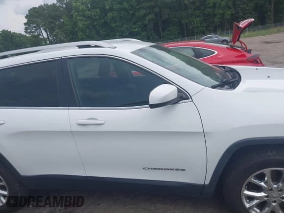 ✅ 2016 Jeep Cherokee Latitude • VIN: 1C4PJMCB3GW237461 • Лот: 42495278. Опубликован ранее на IAAI с пробегом 102 417 миль. Бесплатный доступ к архиву аукционных продаж из США и подробный отчёт об истории автомобиля на DreamBid. Изображение 14.