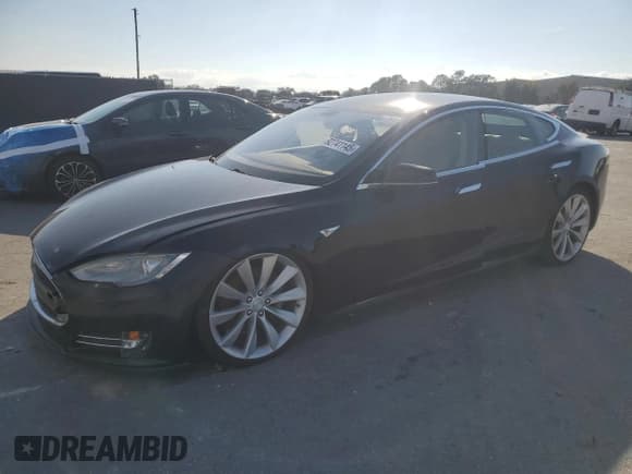 ✅ 2013 Tesla Model S Performance • VIN: 5YJSA1DP2DFP14707 • Lot: 92741145. Listed on Copart with 84,461 mi. Free auction sales archive from the USA and detailed vehicle history report at DreamBid. Image 1.