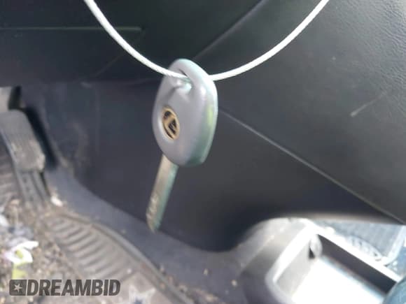 ✅ 2004 Lexus RX 330 • VIN: JTJHA31U640043702 • Лот: 43303651. Опубликован ранее на IAAI с пробегом 196 328 миль. Бесплатный доступ к архиву аукционных продаж из США и подробный отчёт об истории автомобиля на DreamBid. Изображение 11.