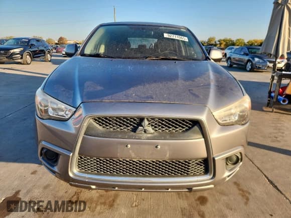✅ 2011 Mitsubishi Outlander ES • VIN: JA4AP3AU2BZ018169 • Лот: 92711065. Опубликован ранее на Copart с пробегом 230 662 миль. Бесплатный доступ к архиву аукционных продаж из США и подробный отчёт об истории автомобиля на DreamBid. Изображение 5.