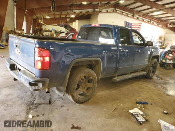 ✅ 2017 GMC Sierra 1500 • VIN: 1GTV2LEC6HZ357713 • Лот: 81837565. Опубликован ранее на Copart с пробегом 132 199 миль. Бесплатный доступ к архиву аукционных продаж из США и подробный отчёт об истории автомобиля на DreamBid. Изображение 3.