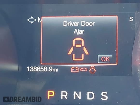 ✅ 2018 Ford Mustang EcoBoost • VIN: 1FA6P8TH9J5127801 • Lot: 43139052. Wystawiony na IAAI z przebiegiem 138 658 mil. Bezpłatny archiwum sprzedaży aukcyjnych z USA i szczegółowy raport historii pojazdu na DreamBid. Zdjęcie 16.