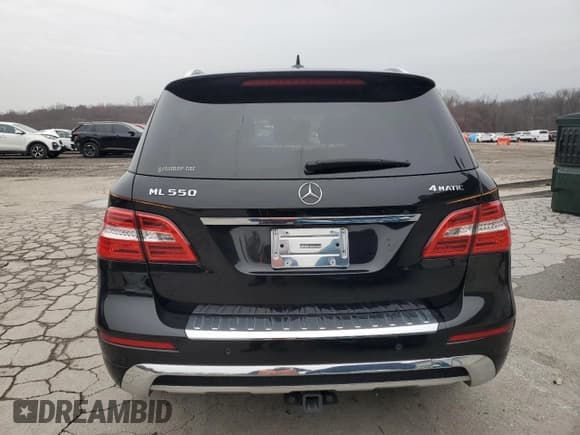 ✅ 2013 Mercedes-Benz M 550 • VIN: 4JGDA7DBXDA217909 • Lot: 93562075. Listed on Copart with 88,853 mi. Free auction sales archive from the USA and detailed vehicle history report at DreamBid. Image 6.