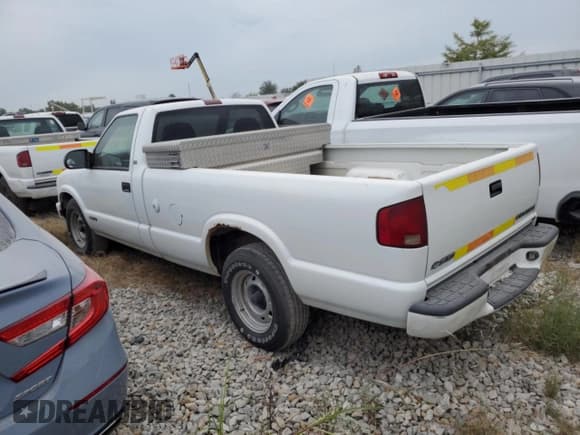 ✅ 2000 Chevrolet S-10 LS • VIN: 1GCCS14W6YK218696 • Лот: 67710344. Опубликован ранее на Copart с пробегом 106 603 миль. Бесплатный доступ к архиву аукционных продаж из США и подробный отчёт об истории автомобиля на DreamBid. Изображение 2.