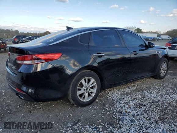 ✅ 2016 Kia Optima LX • VIN: 5XXGT4L30GG090729 • Lot: 82667215. Wystawiony na Copart z przebiegiem 129 562 mil. Bezpłatny archiwum sprzedaży aukcyjnych z USA i szczegółowy raport historii pojazdu na DreamBid. Zdjęcie 3.