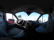 ✅ 2019 Ford Transit • VIN: 1FTBW2CM4KKB73058 • Lot: 43800917. Wystawiony na IAAI z przebiegiem 98 200 mil. Bezpłatny archiwum sprzedaży aukcyjnych z USA i szczegółowy raport historii pojazdu na DreamBid. Zdjęcie 18.