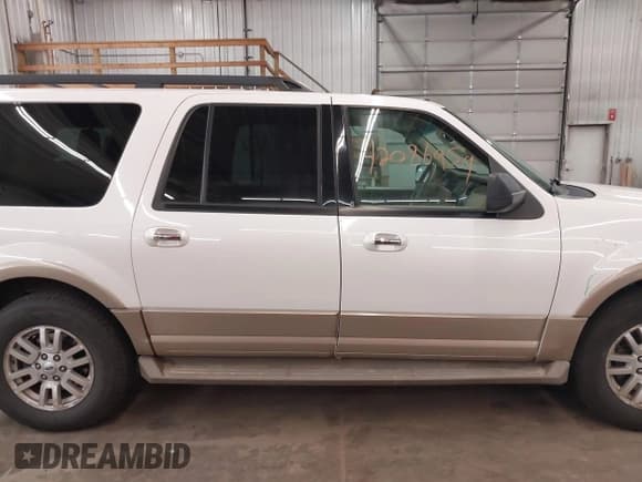 ✅ 2013 Ford Expedition Max XLT • VIN: 1FMJK1J50DEF51970 • Лот: 42086959. Опубликован ранее на IAAI с пробегом 189 457 миль. Бесплатный доступ к архиву аукционных продаж из США и подробный отчёт об истории автомобиля на DreamBid. Изображение 14.