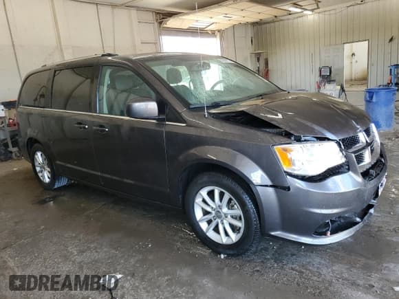 ✅ 2018 Dodge Grand Caravan SXT • VIN: 2C4RDGCG6JR264800 • Lot: 86268755. Listed on Copart with 102,551 mi. Free auction sales archive from the USA and detailed vehicle history report at DreamBid. Image 4.