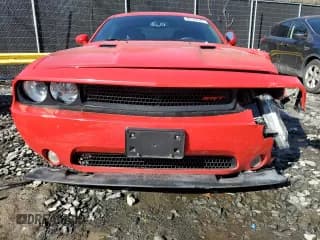 ✅ 2014 Dodge Challenger SRT-8 Core • VIN: 2C3CDYDJ8EH139903 • Lot: 89164545. Wystawiony na Copart z przebiegiem 86 890 mil. Bezpłatny archiwum sprzedaży aukcyjnych z USA i szczegółowy raport historii pojazdu na DreamBid. Zdjęcie 5.