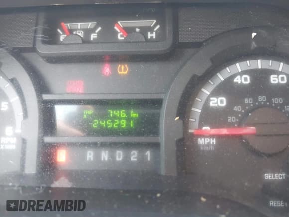 ✅ 2014 Ford Econoline Cargo Commercial • VIN: 1FTNE2EWXEDA19929 • Lot: 42296983. Wystawiony na IAAI z przebiegiem 245 291 mil. Bezpłatny archiwum sprzedaży aukcyjnych z USA i szczegółowy raport historii pojazdu na DreamBid. Zdjęcie 15.