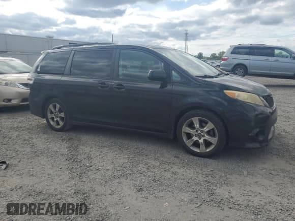 ✅ 2011 Toyota Sienna SE • VIN: 5TDXK3DC2BS046394 • Lot: 85347375. Listed on Copart with 143,153 mi. Free auction sales archive from the USA and detailed vehicle history report at DreamBid. Image 4.