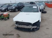 ✅ 2022 Mercedes-Benz C 300 • VIN: W1KWJ8DB5NG115893 • Lot: 41590272. Wystawiony na IAAI z przebiegiem 15 562 mil. Bezpłatny archiwum sprzedaży aukcyjnych z USA i szczegółowy raport historii pojazdu na DreamBid. Zdjęcie 6.