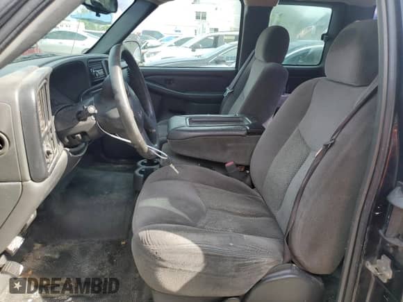 2006 Chevrolet Silverado 1500 LS с VIN 1GCEC19X56Z246209, выставлен на аукционе Copart как лот 70563034 с пробегом 206 671 миль миль и Списание • Salvage title. История ставок и продаж доступна на DreamBid. Изображение 7.