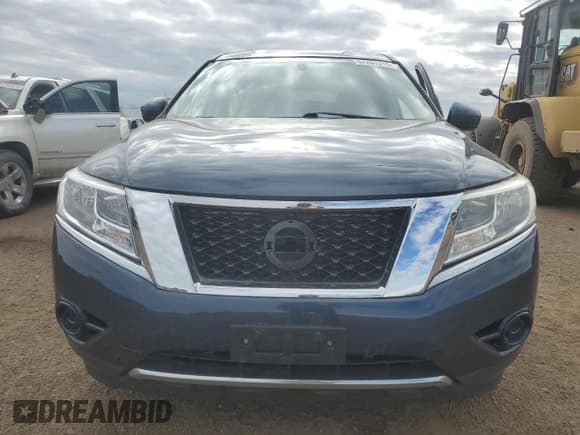 ✅ 2014 Nissan Pathfinder S • VIN: 5N1AR2MM1EC735798 • Lot: 57267215. Listed on Copart with 124,115 mi. Free auction sales archive from the USA and detailed vehicle history report at DreamBid. Image 5.