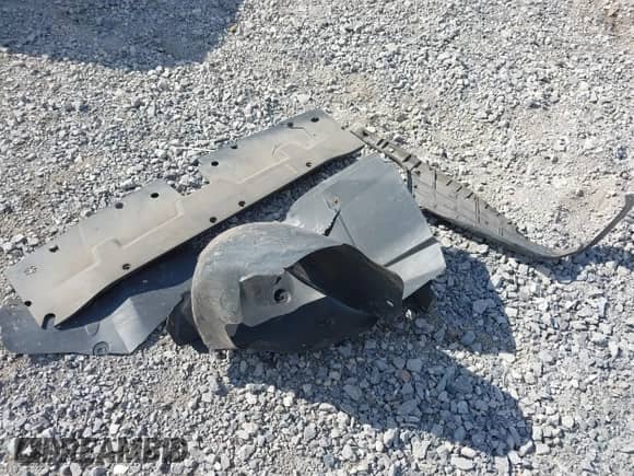 2008 Chevrolet Silverado 1500 Work Truck z VIN 1GCEC14XX8Z137559, wystawiony jako IAAI lot #41908762 z przebiegiem 114 357 mil mil oraz . Historia ofert i sprzedaży dostępna na DreamBid. Obrazek 12.