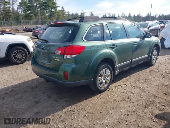 ✅ 2013 Subaru Outback 2.5i • VIN: 4S4BRBAC0D3231323 • Lot: 43741961. Wystawiony na IAAI z przebiegiem 163 116 mil. Bezpłatny archiwum sprzedaży aukcyjnych z USA i szczegółowy raport historii pojazdu na DreamBid. Zdjęcie 4.